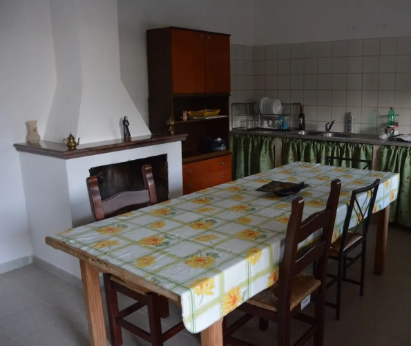 2 Bedrooms Classic Apartment
