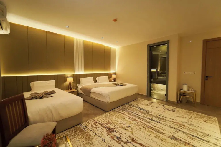 Pyramids Secret Hotel