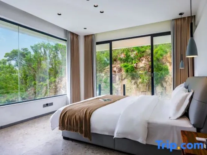 1 Bedroom Double Suite with balcony