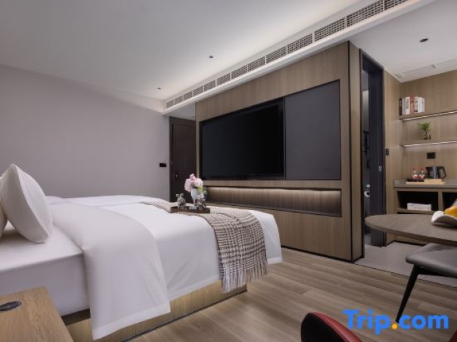 Standard Double room with view