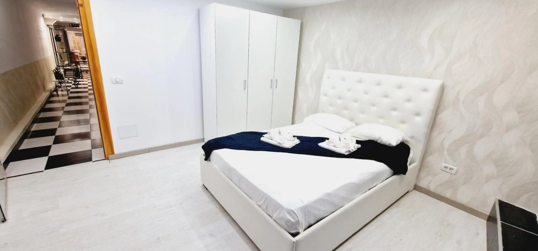 ELEGANT 2 BEDROOMS, Wifi free