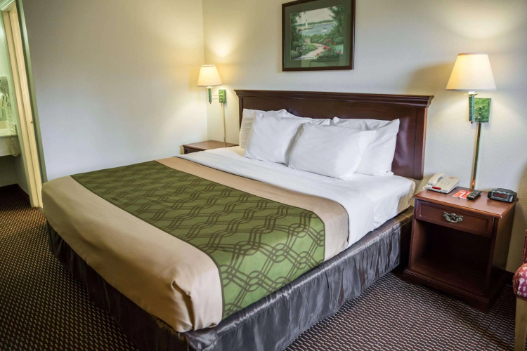 Econo Lodge Crystal Coast