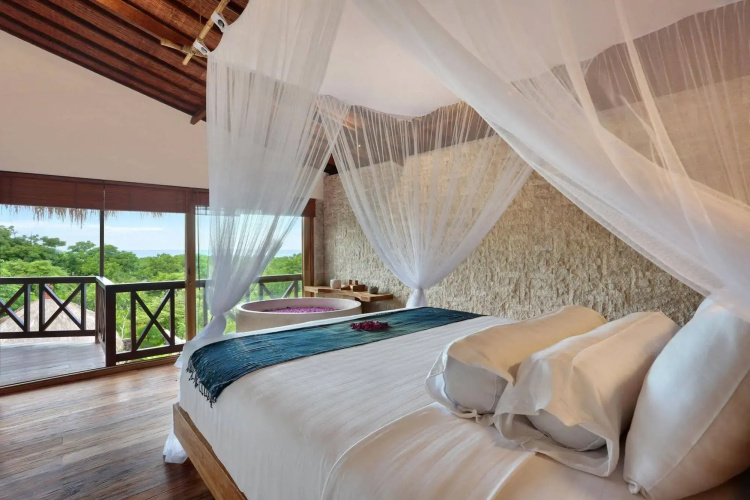 Breezy Point Villas