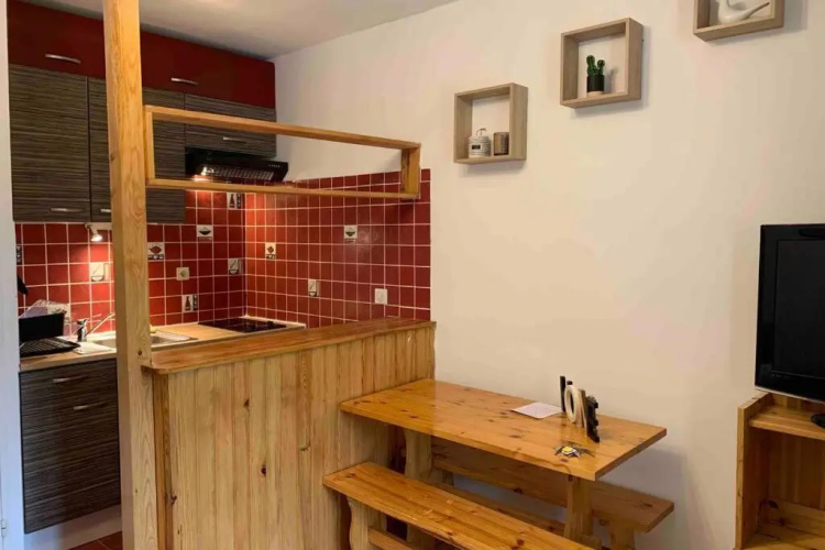 Studio chaleureux et ensoleillé !