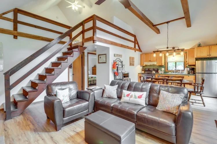 3 Bedrooms Cottage
