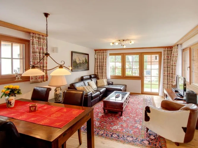 2 Bedrooms Apartment