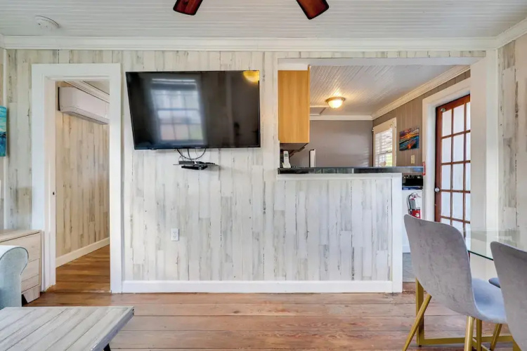 Shared Pool & Backyard: Small & Cozy Guest House
