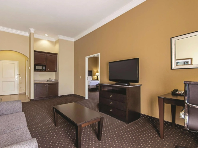 Deluxe Double Suite