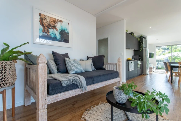 2 Bedrooms Cottage beachfront