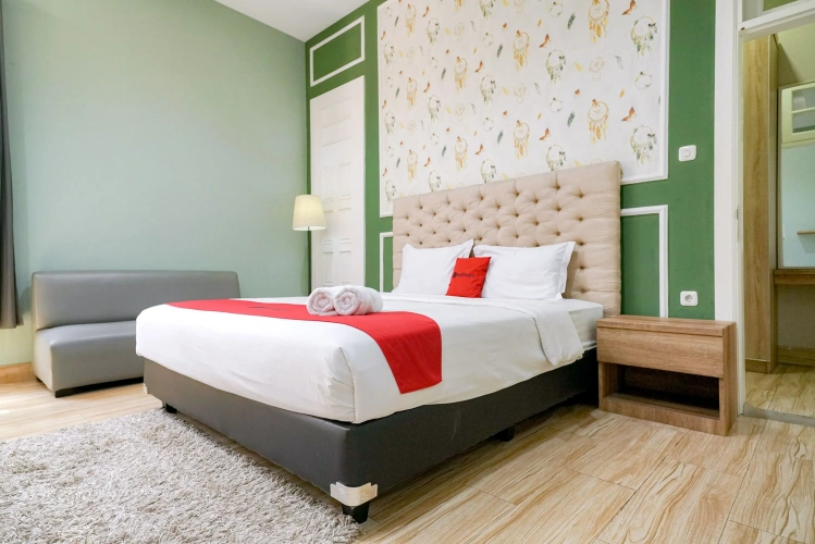 Quadruple Suite
