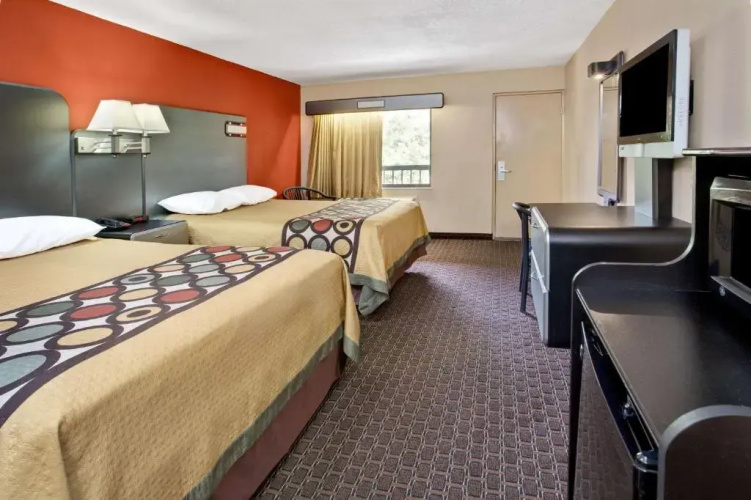Super 8 by Wyndham Livermore