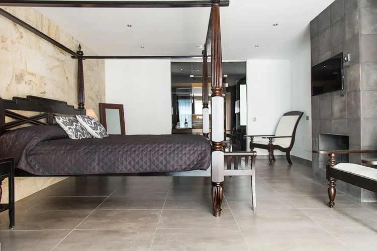 6 Bedrooms Cottage