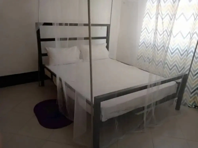 L & J Modern Backpackers