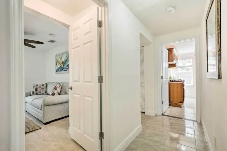 St Augustine Apt w/ Hot Tub Access ~ 1 Mi to Beach
