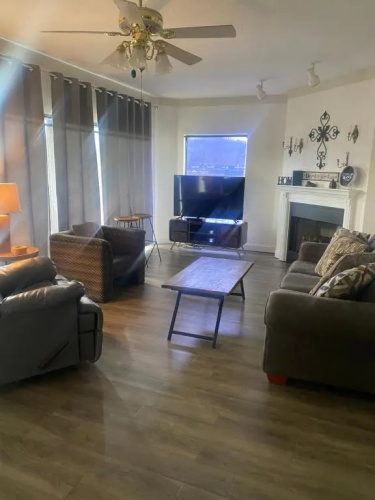 River Place Condos 611 3BD