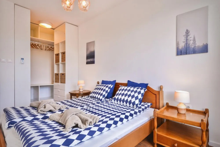 FM Deluxe 2-BDR Apartment - South Park
