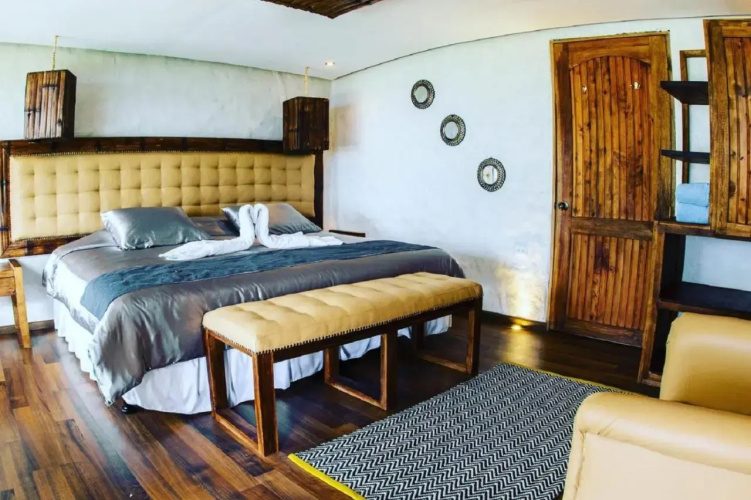 Tunas & Cabras Hotel