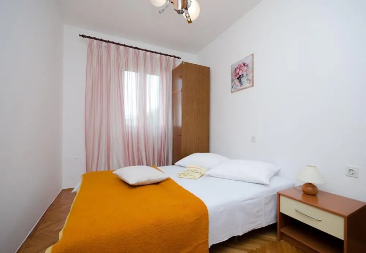 Apartments Marijana 2817