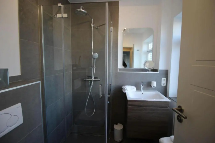 Haus-Berthin-Bleeg-App-1