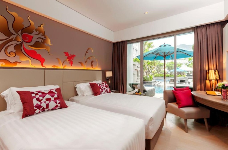 Deluxe Pool Access Twin room
