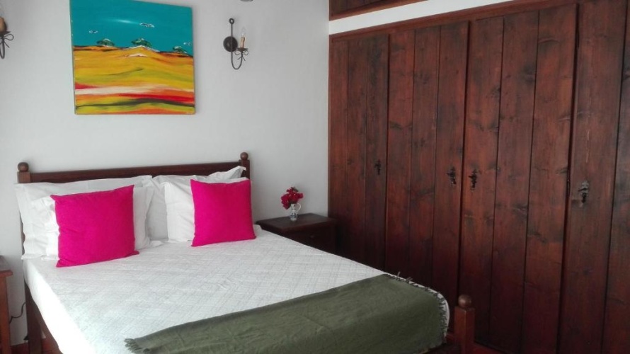 2 Bedrooms Cottage