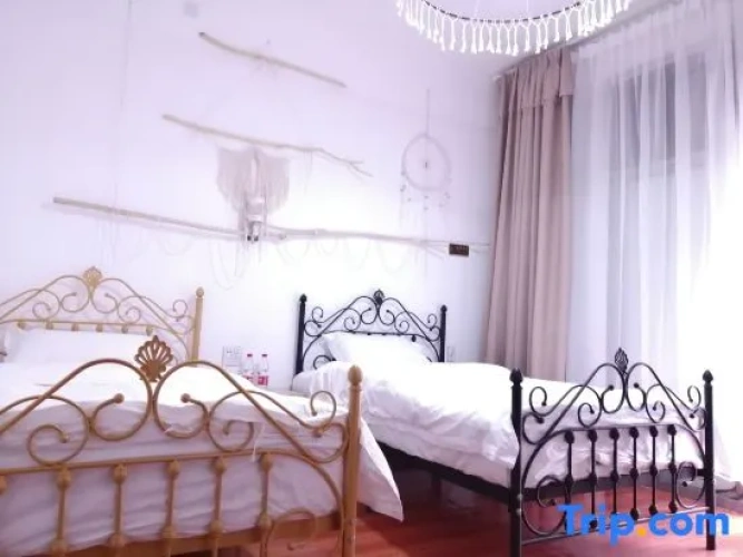 6 Bedrooms Standard room