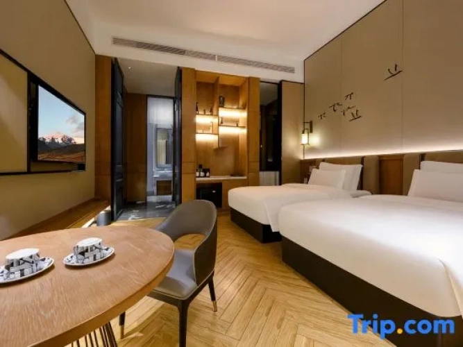 Business Twin room with street view
