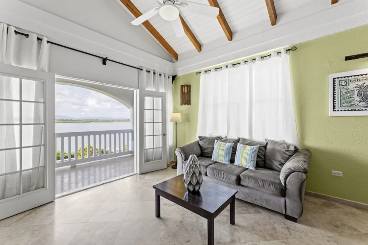 1 Bedroom Standard room with balcony and with bay view