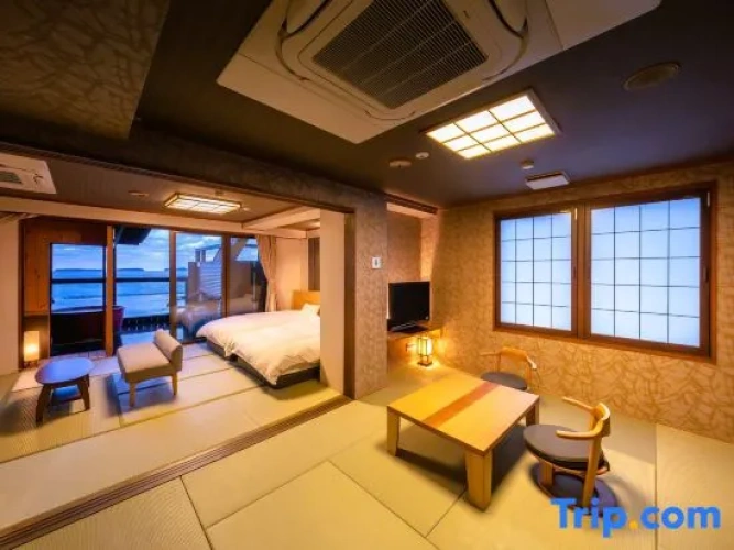 Deluxe Twin room with ocean view