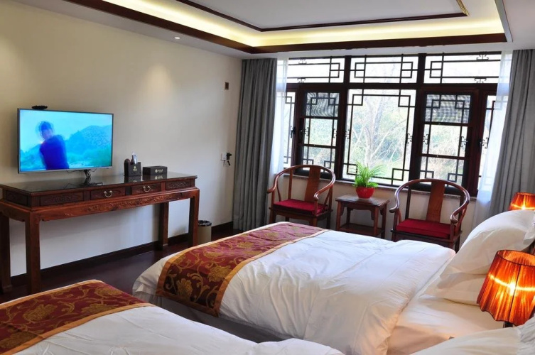 Gujing Hotel(太湖三山岛古井山庄)