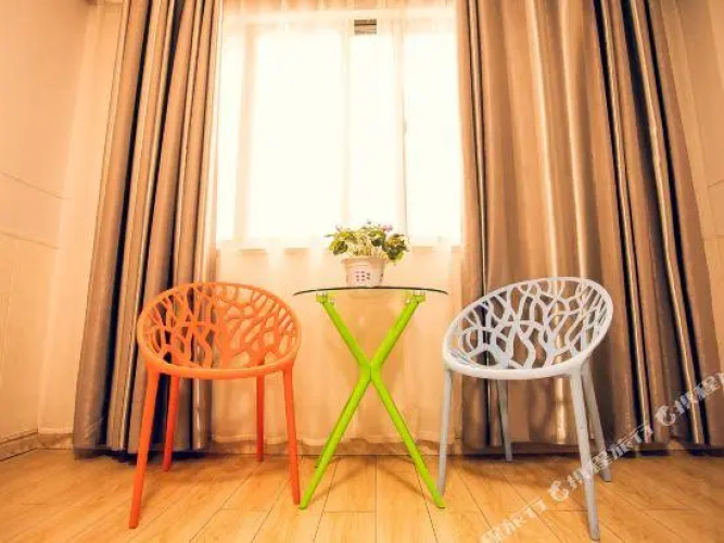 Xinyang JinGuan Express Hotel