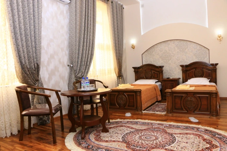 Triple Suite