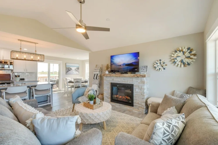 2 Bedrooms Cottage