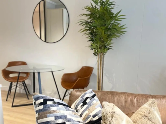 1 Bedroom Apartment