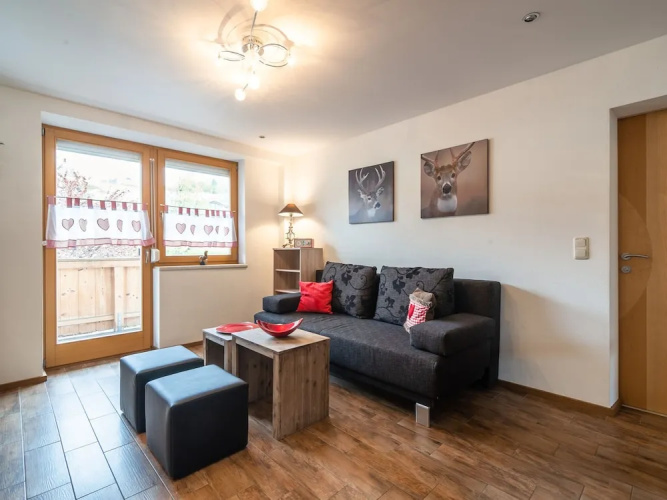 Spacious Apartment in Ellmau with Parking