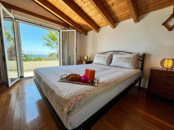 Deluxe Double room with balcony and with sea view