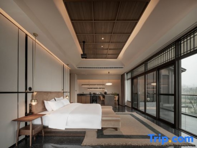 Premier Suite