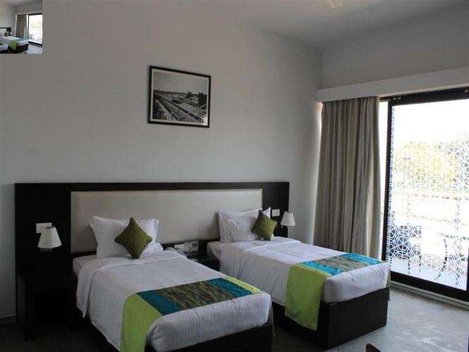 Standard Club room