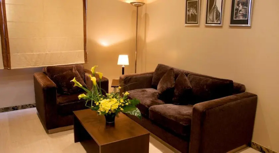 Golden Tulip De Ville