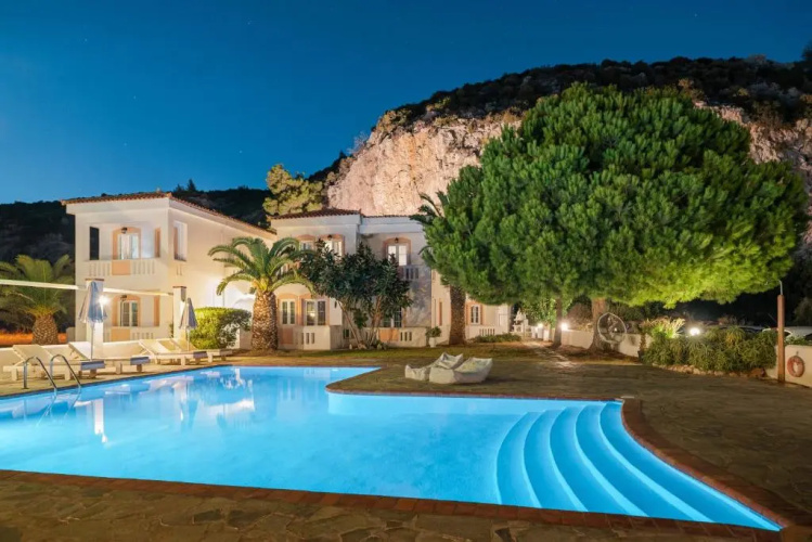 Princess Tia Hotel