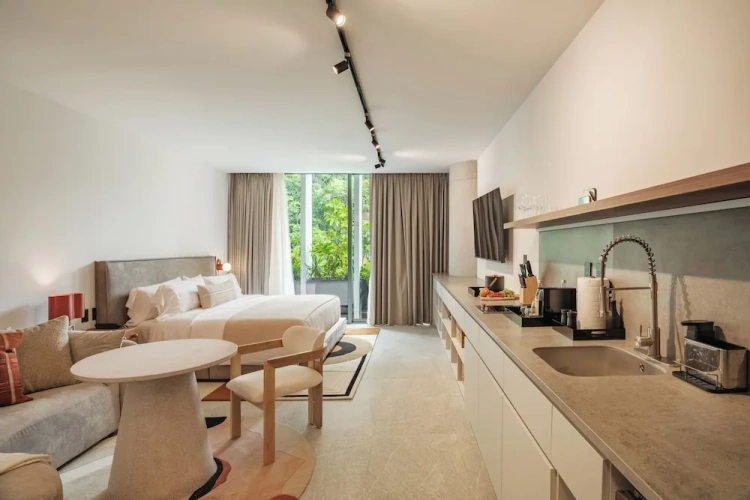 Deluxe Double Studio with balcony