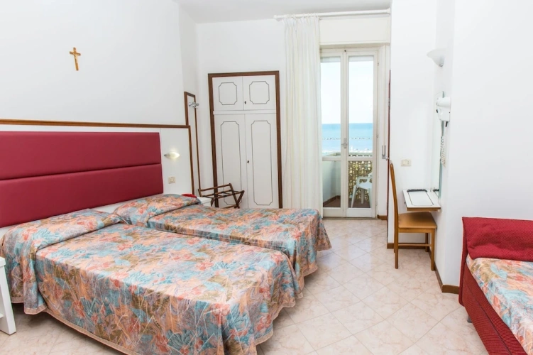 Twin room with balcony