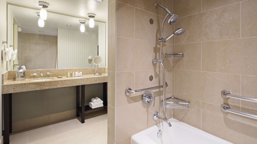 DoubleTree by Hilton Hotel San Diego - Del Mar photo 11