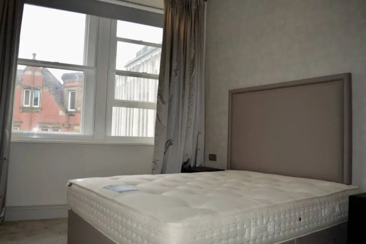 Modern 2 Bedroom Central Manchester Apartment