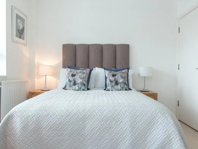 Apple Apartments Kew Bridge