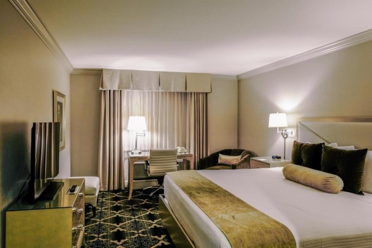 Bell Tower Hotel photo 7
