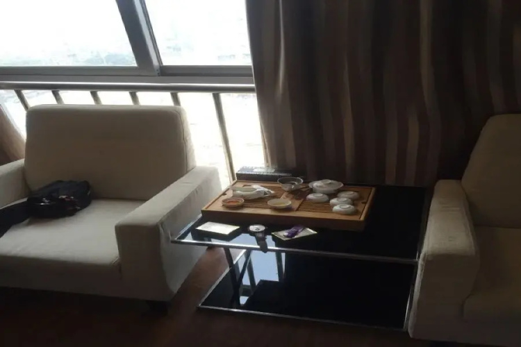 Manhadun Hotel