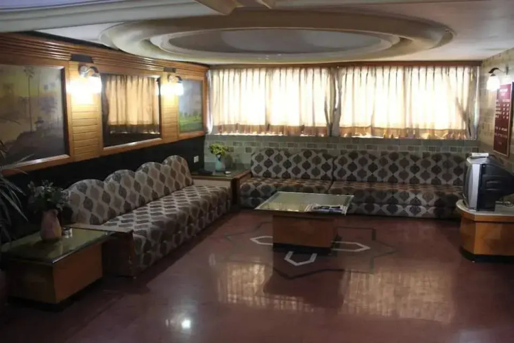Hotel Unnati