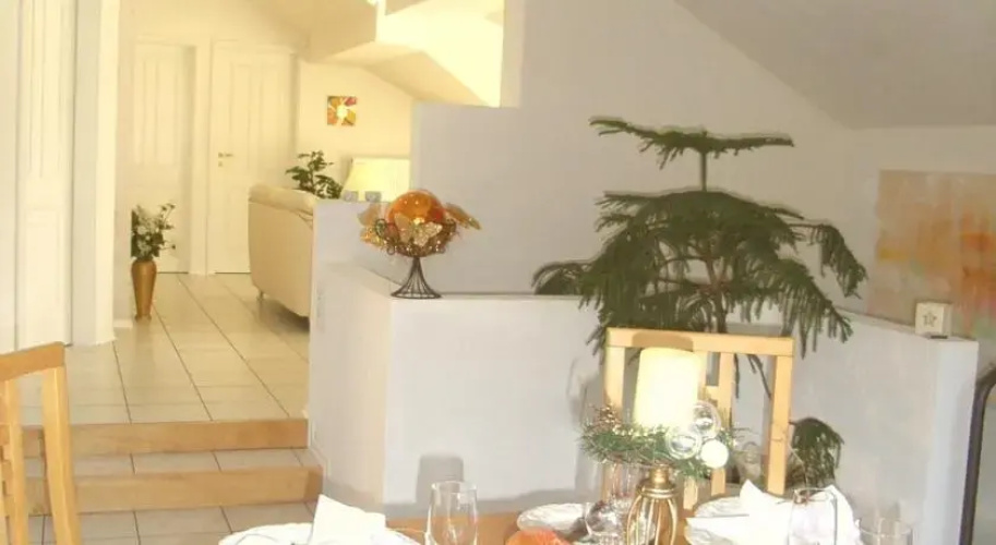 Carina Apartments