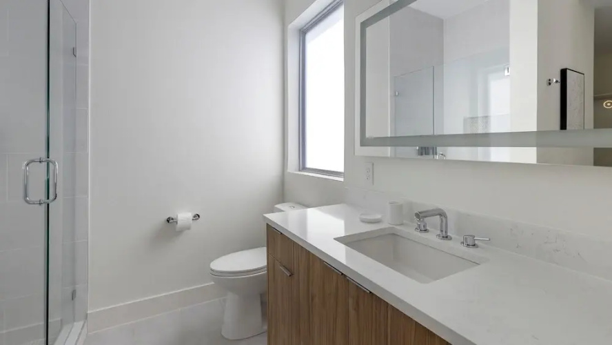 Landing Apartments - Downtown Dallas